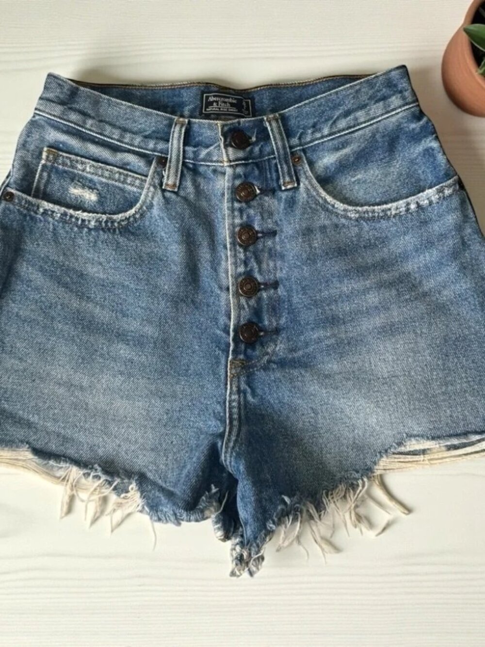 ABERCROMBIE & FITCH - High waisted Button Fly Washed light blue 25 / 0